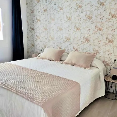 Apartamento Renovado Con Gran Terraza, Wi-fi Rapido, Tv Satelite - Es-347-10 *